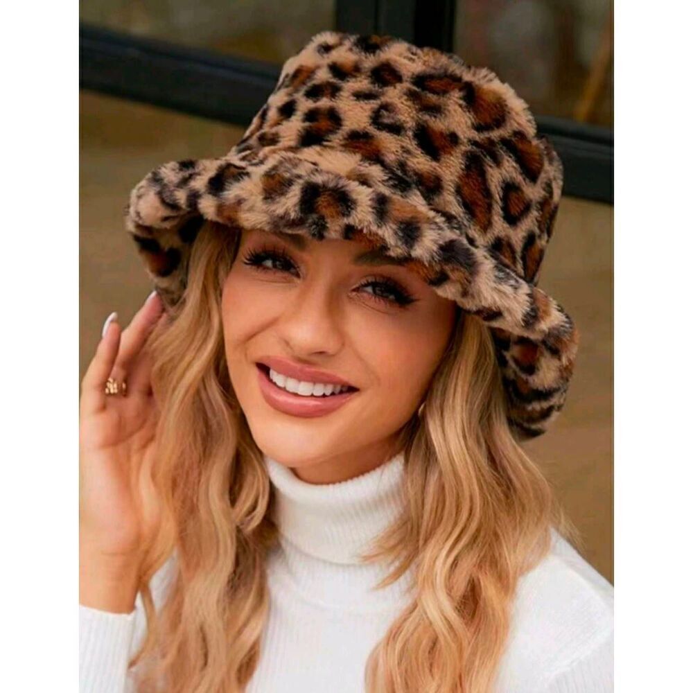 Ladies Fuzzy Leopard Print Bucket Hat - Picture 9 of 11